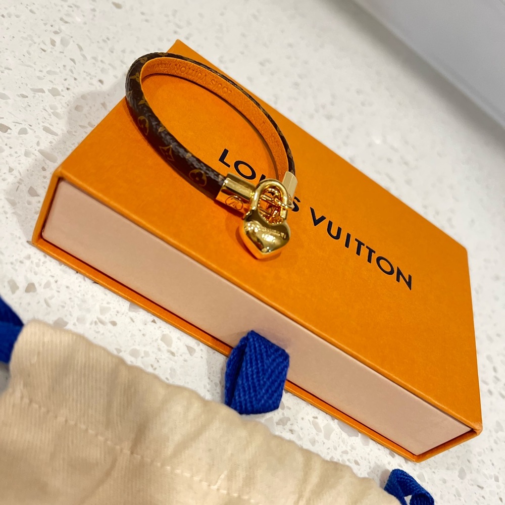 New with tags Louis Vuitton Crazy In Lock Charm Bracelet